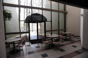 150 E Wilson Bridge Rd, Worthington, OH 43085